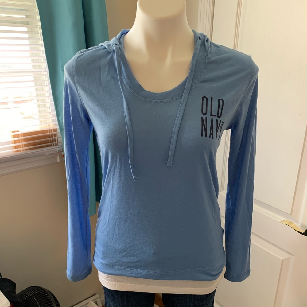 🌻 2 for $20 Old Navy Active Go Dry long-sleeved hoodie